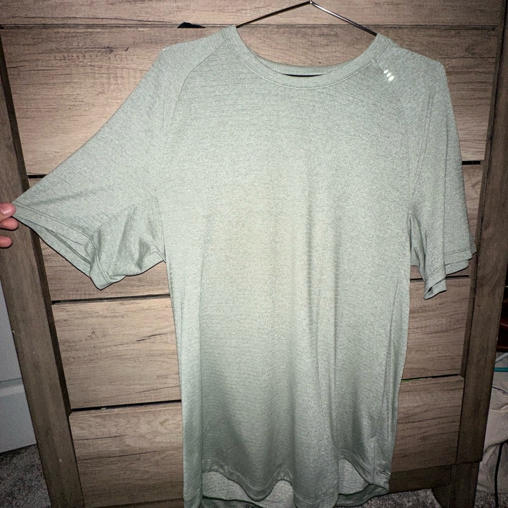 lululemon men’s drysense shirt - lightly used